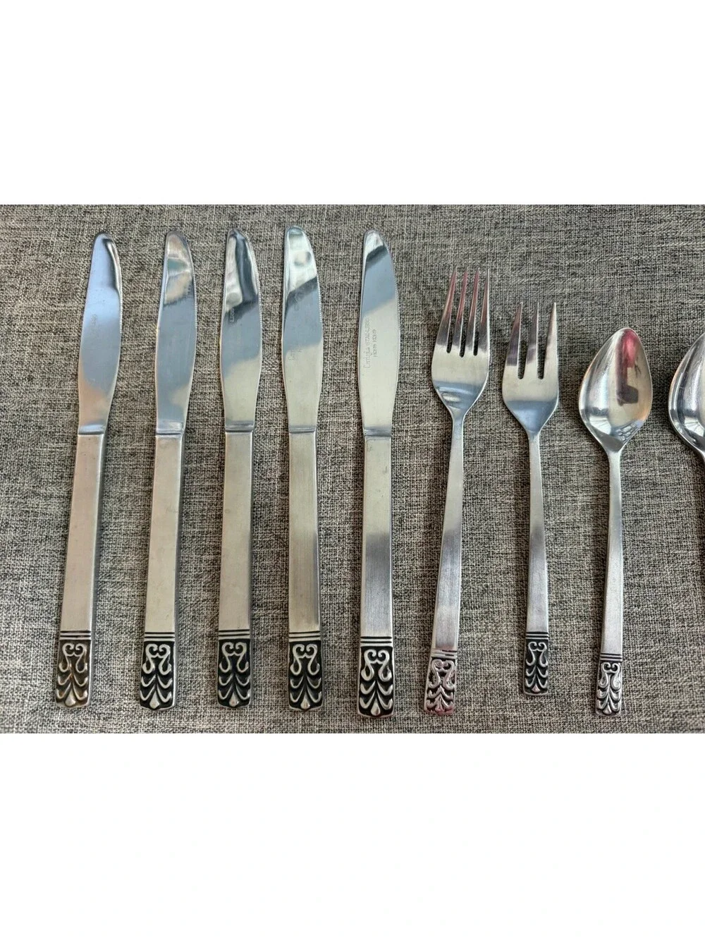 Carlyle Cameo Stainless Flatware Hong Kong 11pc Lot Knives Forks Spoons MCM